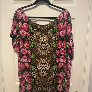 Betsey Johnson, boat neck soft top